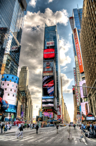 City street tall buildings people - american scene painting free wallpaper