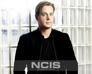 Man black jacket window glass - eric peterson free wallpaper