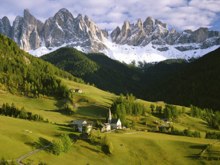 Mountain church snow capped range 3 - a mountain range free wallpaper for desktop