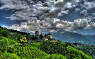 Mountain castle valley forest river - a valley below free wallpaper