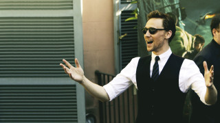 Man vest tie gesture hands - sunglass free wallpaper