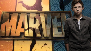 Man standing wolverine logo sign - doc hammer free wallpaper