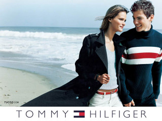 Man woman beach ocean tommy - the ocean free wallpaper
