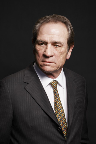Man suit tie posing picture 3 - david budd free wallpaper