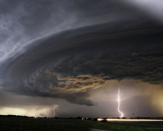 Storm cloud lightning car driving - thunderstorm free wallpaper
