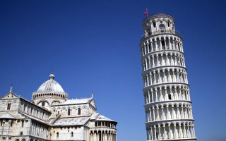 Tall tower flag small tower - a tall tower free wallpaper