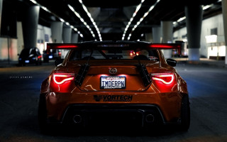 Car parked garage lights license 2 - a parking garage free wallpaper