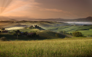 Green valley houses hills mountains - a few house free wallpaper
