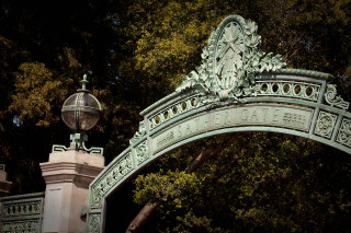 Clock arch light pole cityscape - ambrose mccarthy patterson free wallpaper