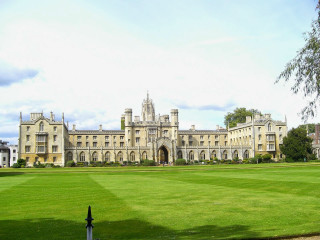 Large building lawn clock tower - christopher wren free wallpaper
