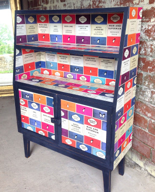 Colorful display case brick wall - a brick wall behind free wallpaper