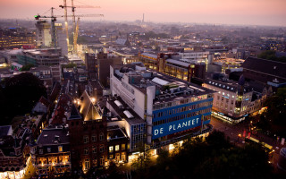 City tall buildings crane dusk - de stijl free wallpaper