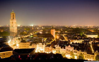 City night clock tower lights - a clock tower in the background free wallpaper
