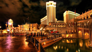 Night city bridge buildings people - a bridge and buildings free wallpaper