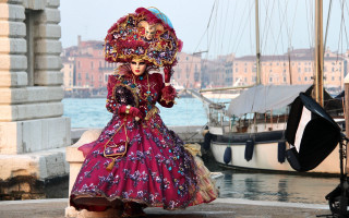 Woman colorful dress headpiece boat - magical free wallpaper for desktop