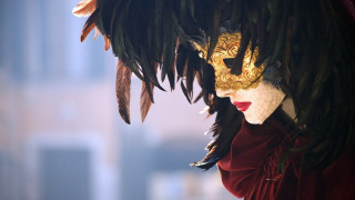 Woman mask feathers red dress - abstract illusionism free wallpaper
