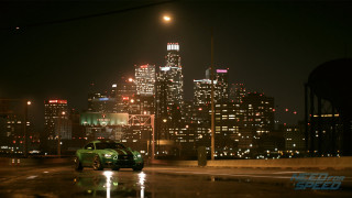 Green car city night full - a full moon free wallpaper