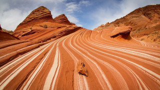 Large rock formation sky white - a large rock formation free wallpaper