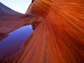 Narrow canyon small pool water - a narrow canyon free wallpaper