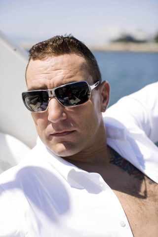 Man tattoo sunglasses white shirt - sunglass free wallpaper