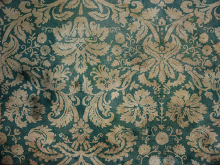 Green gold wallpaper floral design 3 - a floral design free wallpaper