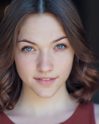 Woman blue eyes red shirt 2 - alison geissler free wallpaper