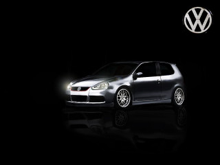 Silver car dark headlights reflection - a silver car free wallpaper