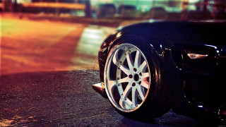 Car parked closeup blurry background - the side of the road free wallpaper