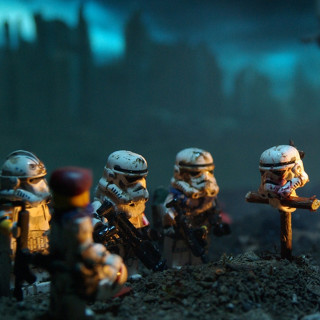 Toy soldiers hill castle alien - clovis trouille free wallpaper