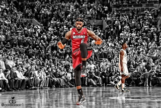 Man red uniform basketball crowd 2 - a crowd of people free wallpaper