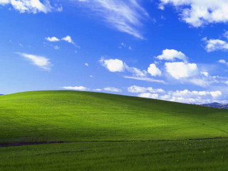 Green field blue sky clouds 72 - edi rama free wallpaper