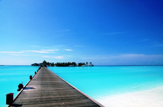 Pier beach blue sky water - a blue sky and water free wallpaper
