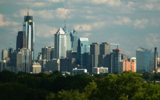 City skyline tall buildings trees 2 - free city wallpaper