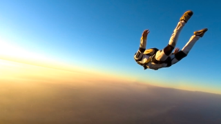 Man suit air kitsch screenshot - foot free wallpaper
