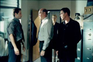 Men locker room mirror door - institutional free wallpaper