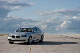Silver car cloudy sky mountain - a silver car free wallpaper
