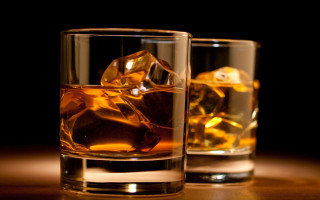Whiskey glasses ice candle flame - ice free wallpaper