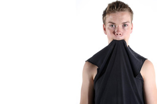 Woman black shirt covering mouth - her mouth free wallpaper