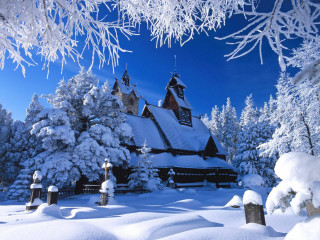 Church snowy forest blue sky - the foreground free wallpaper