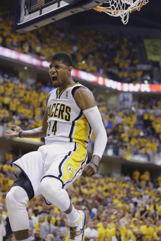 Basketball player dunking mid air - heroic free wallpaper