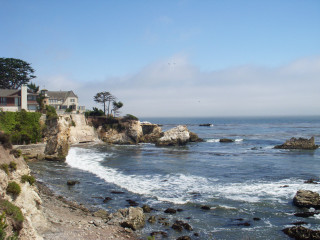 House cliff ocean waves crashing - wave free wallpaper