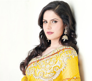 Woman yellow dress posing picture 4 - ella guru free wallpaper