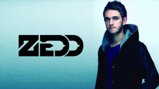 Man standing wall dgd hoodie - a wall free wallpaper