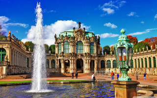 Fountain building people architecture skyline - it in front free wallpaper