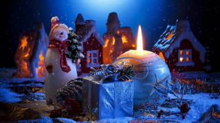 Snowman christmas wreath candle snowy - a snowman free wallpaper