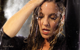 Woman hair wet shower water - carey morris free wallpaper