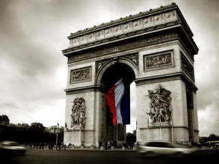 Car driving monument flag white - side and a flag free wallpaper