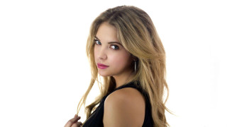Woman long hair black top 12 - a black top free wallpaper