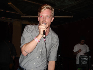 Man microphone band side band - bernt tunold free wallpaper