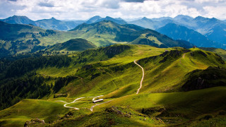 Winding road lush green mountains - road free wallpaper